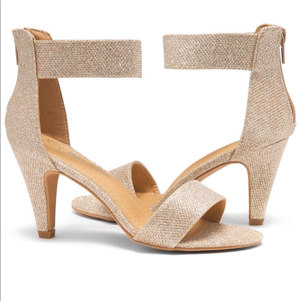 ELEGANT ROSE GOLD HEELS !